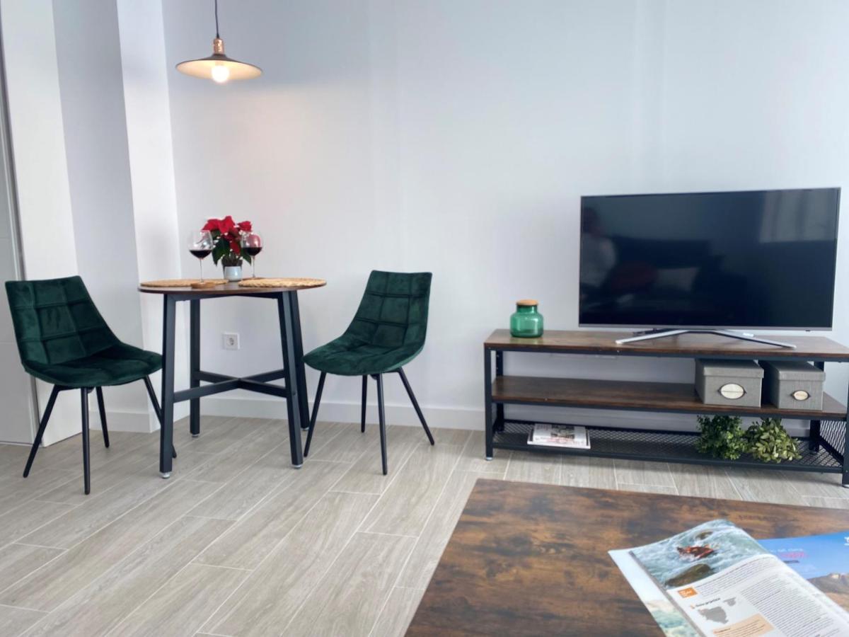 Carmen'S Cozy Apartment 토레몰리노스 외부 사진