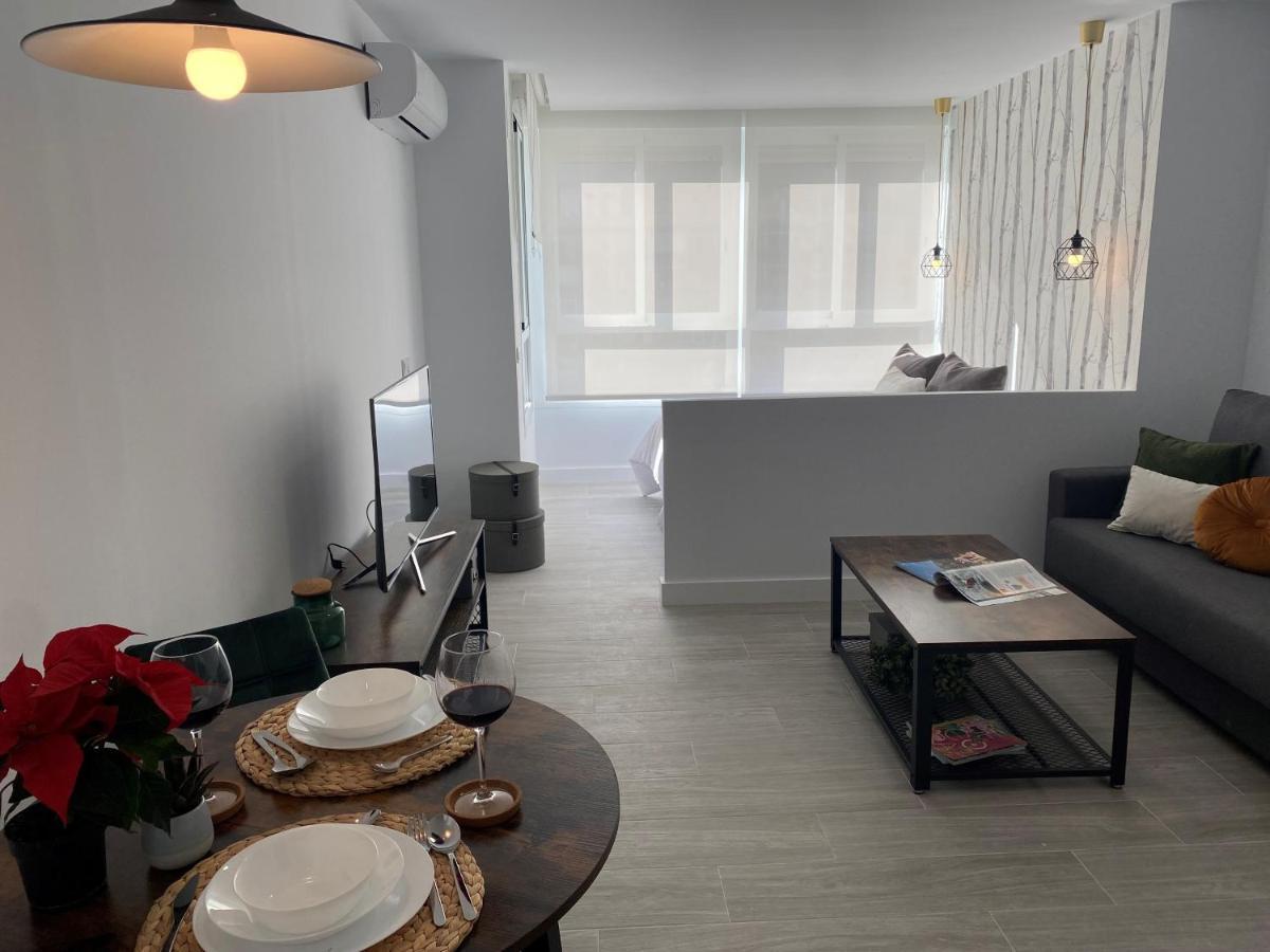 Carmen'S Cozy Apartment 토레몰리노스 외부 사진